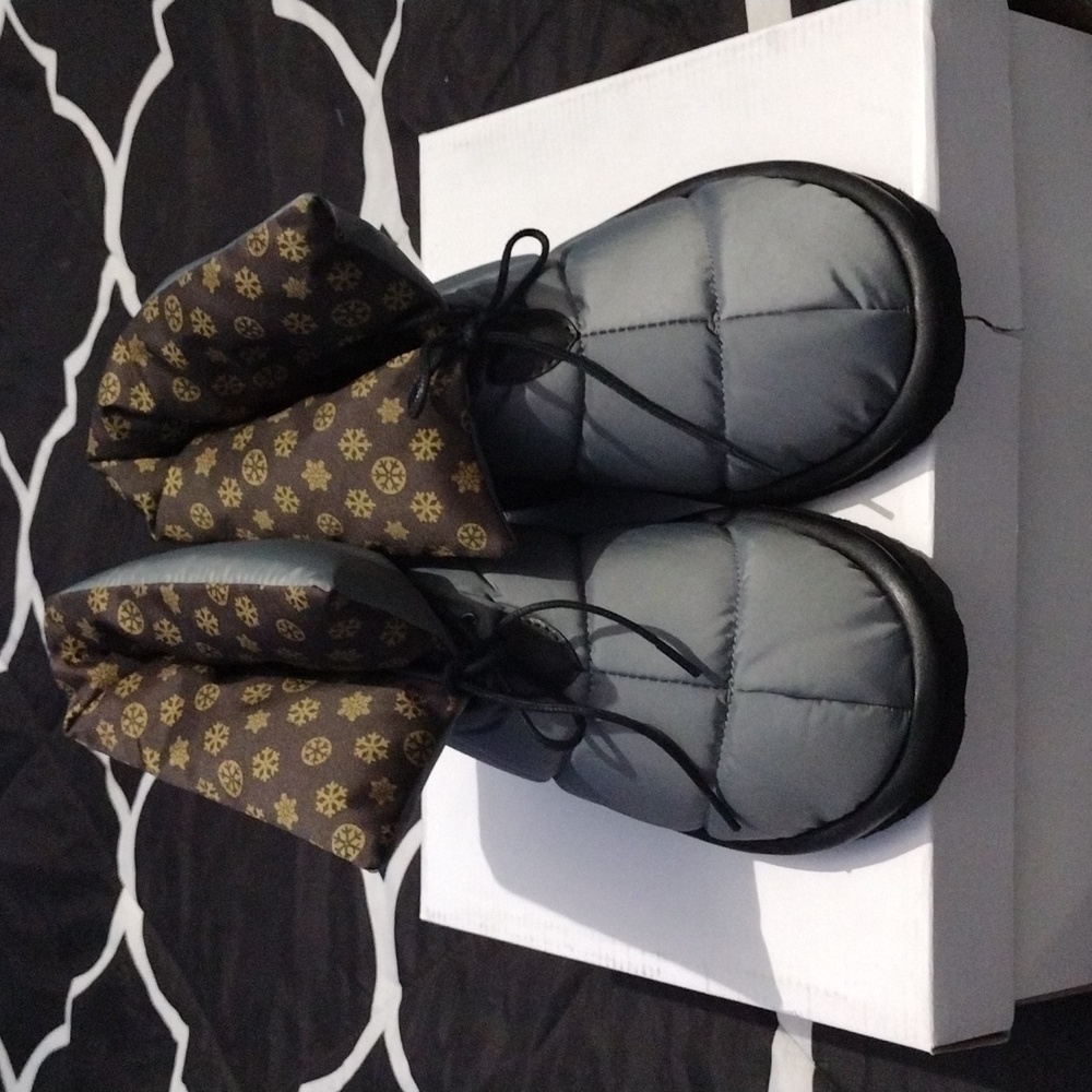 Carpe Diem Quilted Boots - Picture 6 of 9